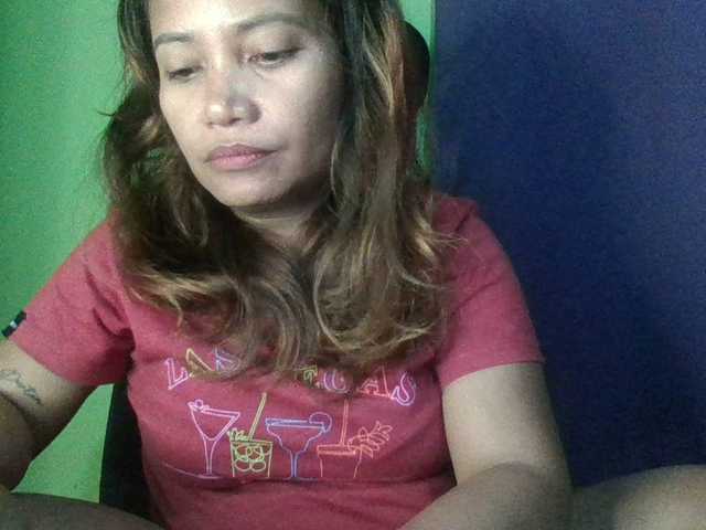 emmannuele webcam bongacams model stream image