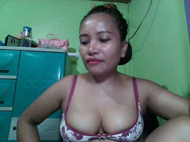 myoneandonly live cam profile