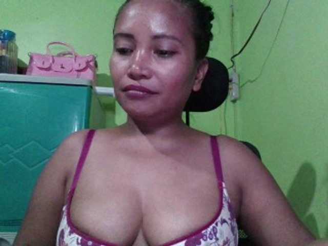 myoneandonly's BongaCams show and profile