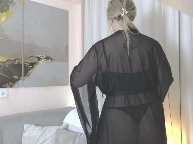 AmieHerry's BongaCams show and profile