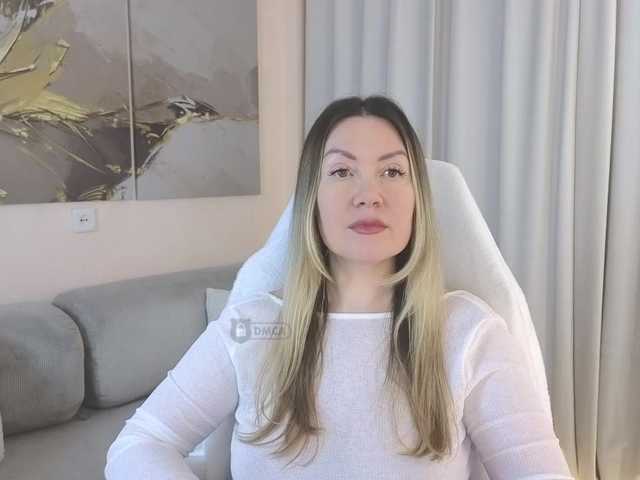 AmieHerry's BongaCams show and profile