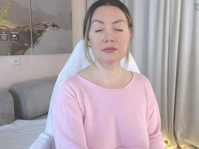 AmieHerry's BongaCams show and profile