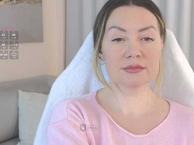 AmieHerry's BongaCams show and profile