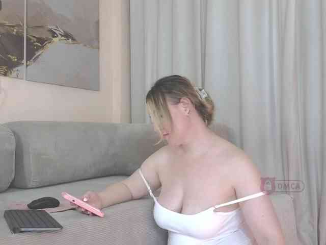 adult free chat AmieHerry