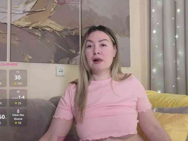 Elya_ webcam