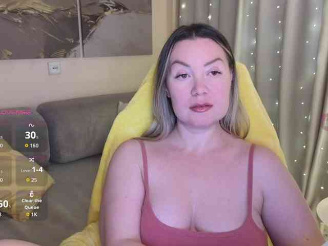 Elya_ webcam