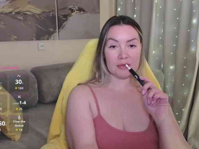 Elya_ webcam