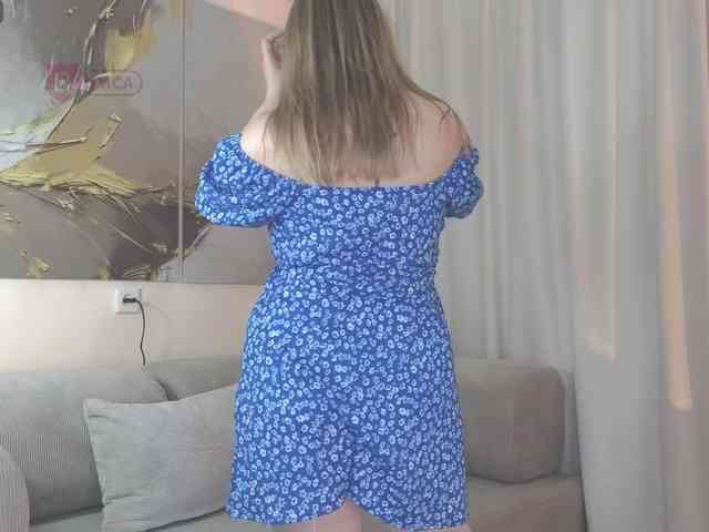 Elya_ webcam