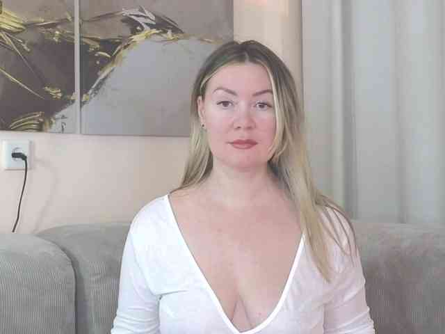 Elya_ webcam