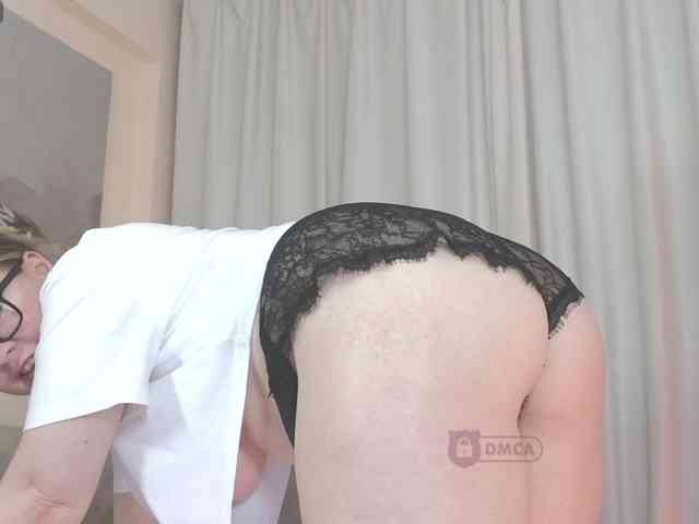 Elya_ webcam