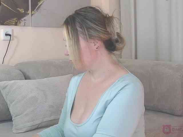 Elya_ webcam