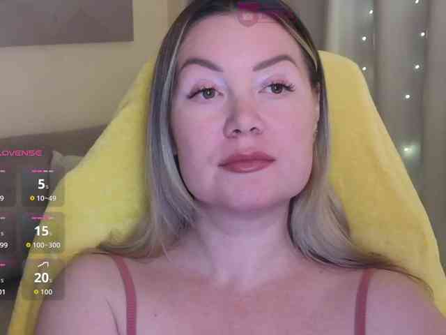 Elya_ webcam
