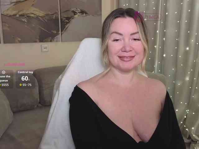 Elya_ webcam