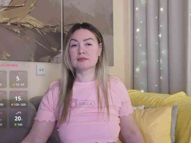 Elya_ webcam