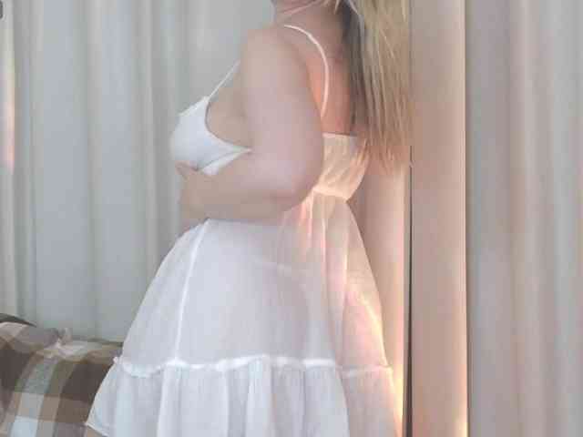 Elya_ webcam