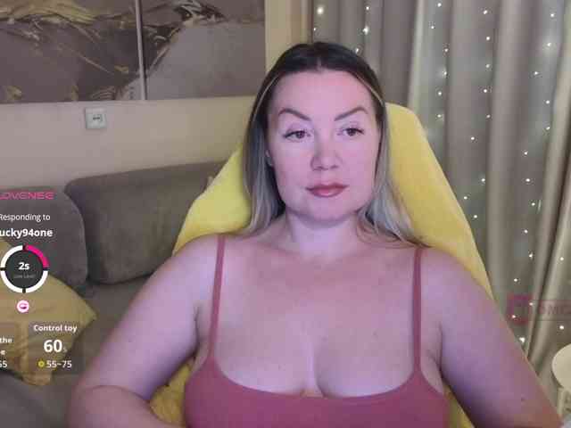 Elya_ webcam