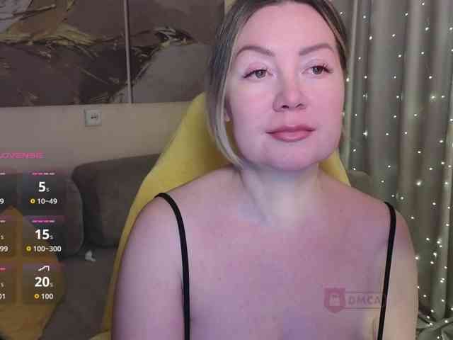 Elya_ webcam