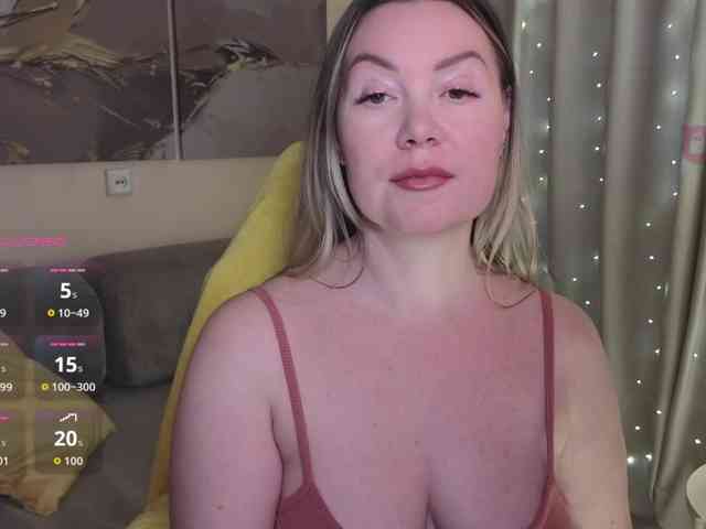 Elya_ webcam