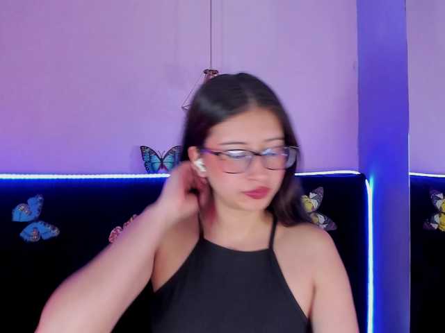 katnisslovee's BongaCams show and profile