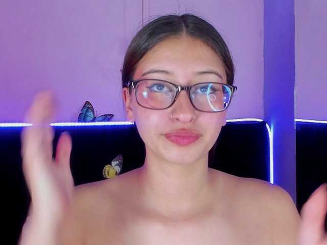 katnisslovee's BongaCams show and profile