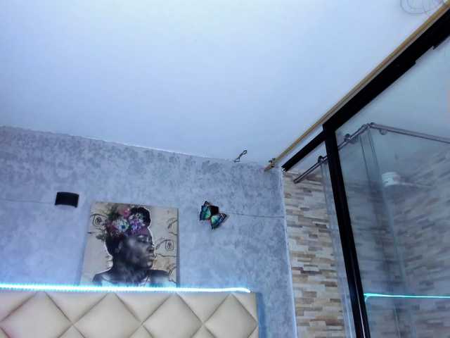  katnisslovee chat room