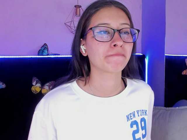 katnisslovee's BongaCams show and profile