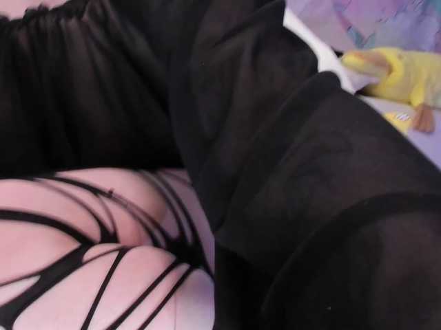 yorogumo's BongaCams show and profile