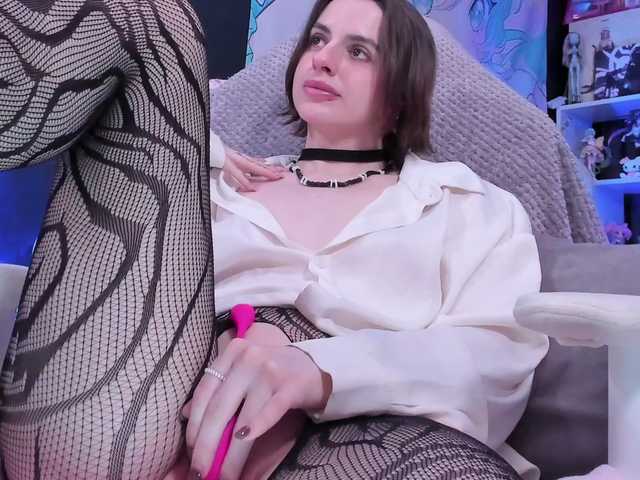 yorogumo's BongaCams show and profile