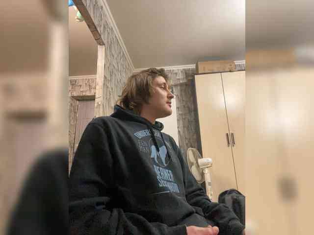 Kroskaenot Live Webcam on BongaCams