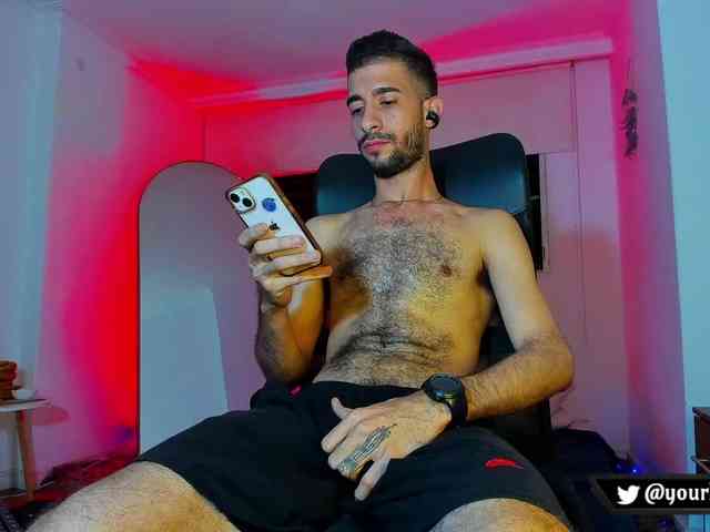 yourhero11