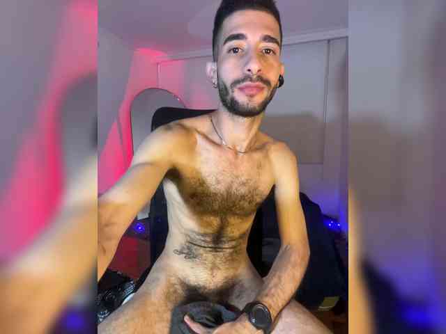 yourhero11