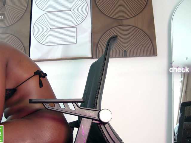 aidaadams's BongaCams show and profile