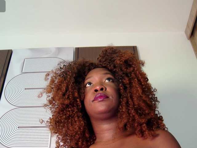 aidaadams's BongaCams show and profile