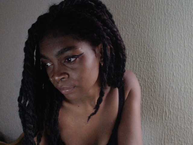 darkvenus on BongaCams