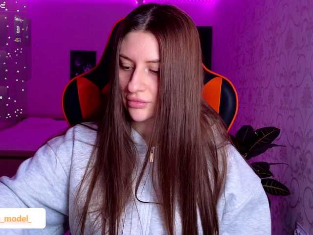 NikaMusic's BongaCams show and profile