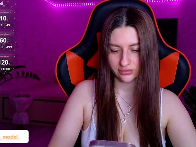 NikaMusic's BongaCams show and profile