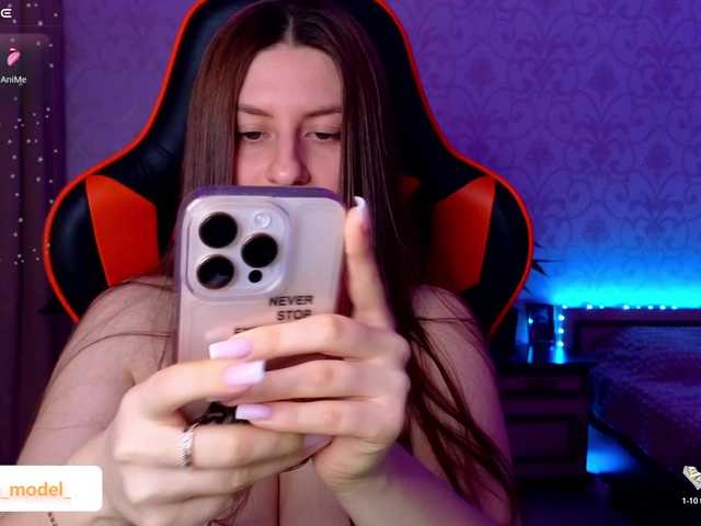 NikaMusic's BongaCams show and profile