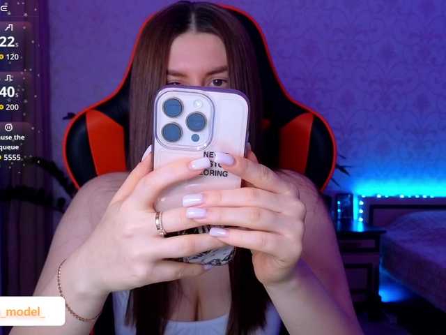 NikaMusic's BongaCams show and profile