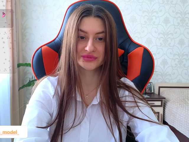 NikaMusic's BongaCams show and profile