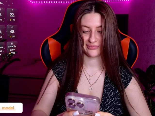 NikaMusic's BongaCams show and profile