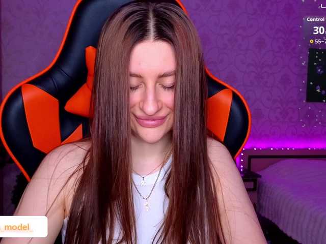 NikaMusic's BongaCams show and profile