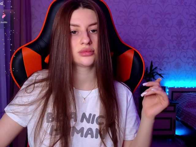 NikaMusic's BongaCams show and profile