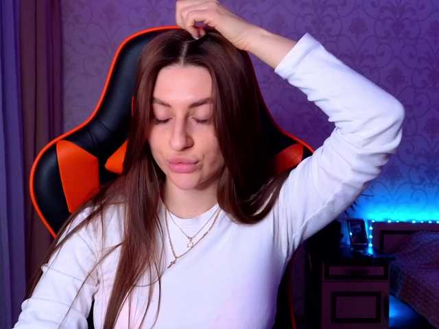 NikaMusic's BongaCams show and profile