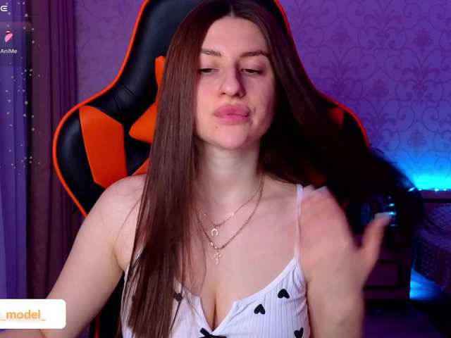 NikaMusic's BongaCams show and profile