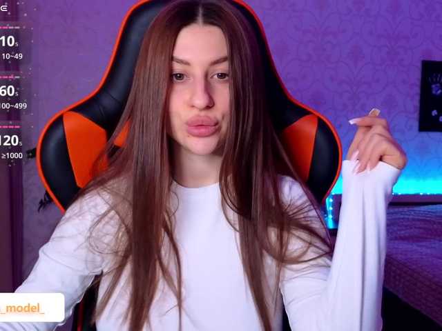 NikaMusic's BongaCams show and profile