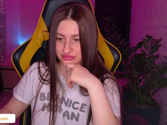 NikaMusic webcam