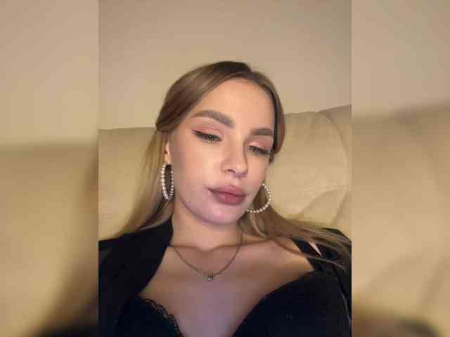 wonderful-ks Live Webcam on BongaCams