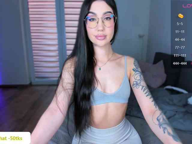 Emi_Goddes01 webcam
