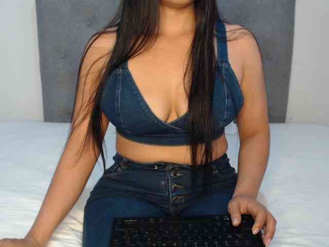 lolapaz webcam