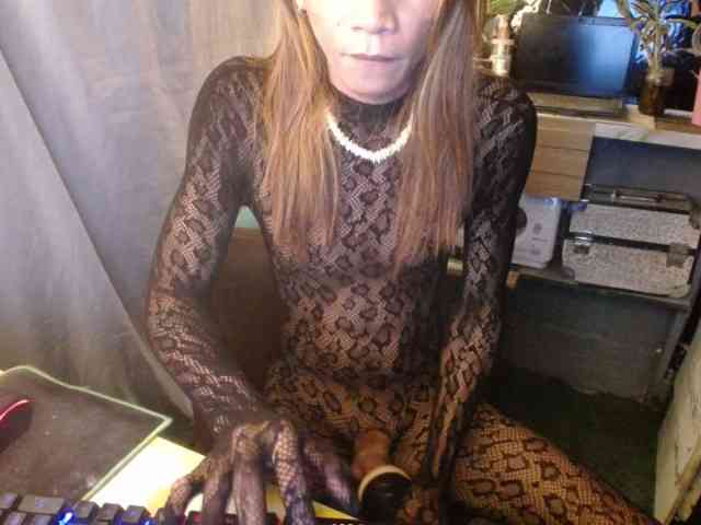 Hugecock2hundlex Live Webcam on BongaCams